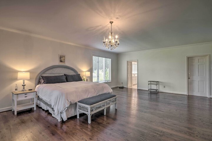 Room 2 of 44