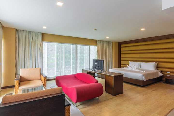 Room 5 of 36