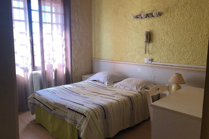 Room 3 of 24