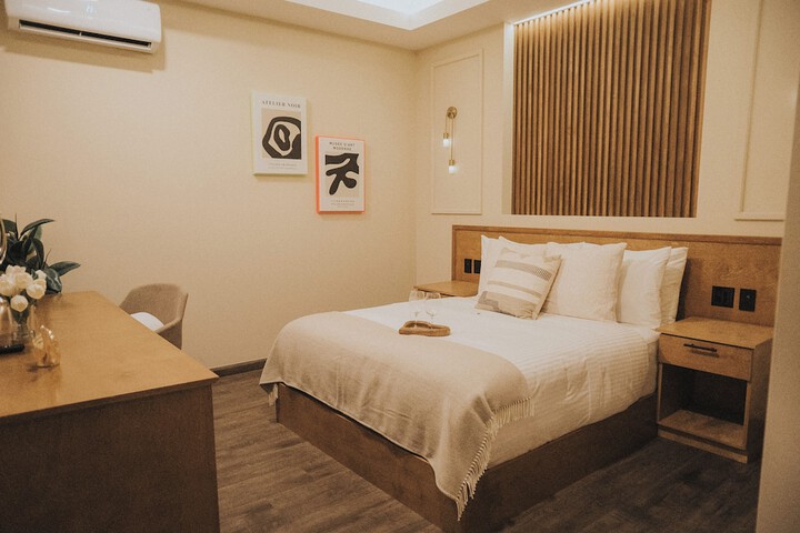 Room 11 of 74