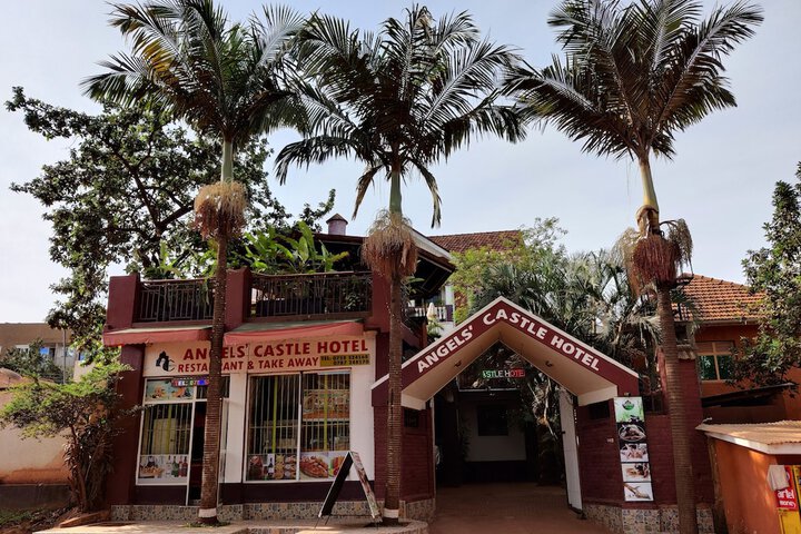 Angels Castle Hotel