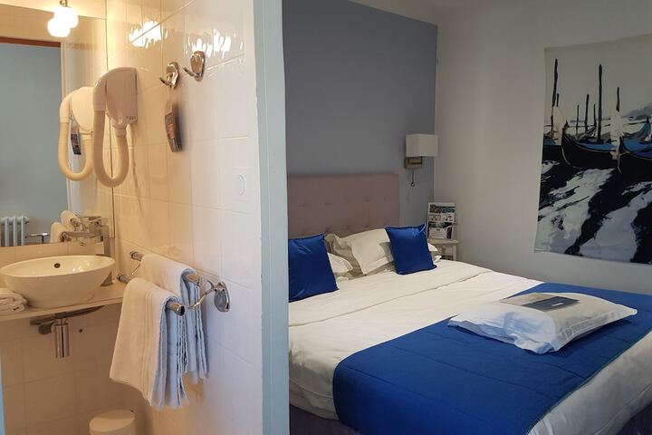 Room 25 of 225