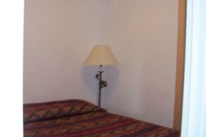 Room 43 of 48