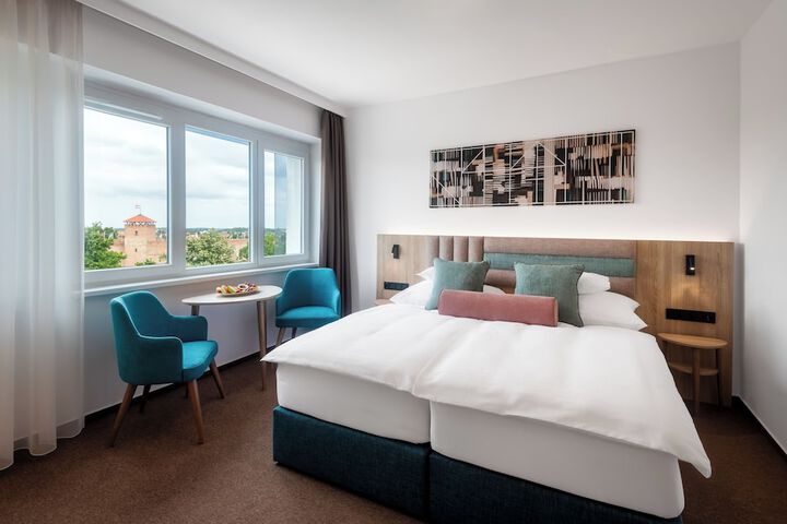 Room 21 of 43