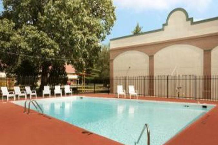 Pool 5 of 6