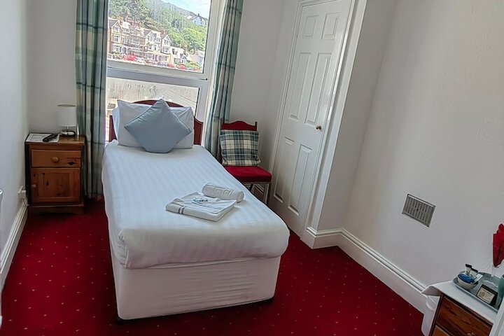 Room 22 of 92