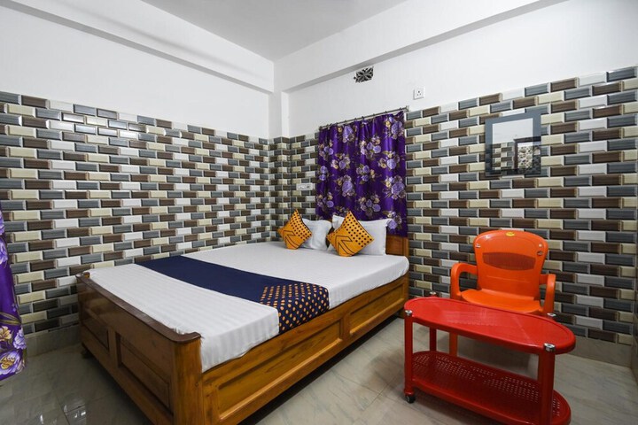 Room 28 of 43