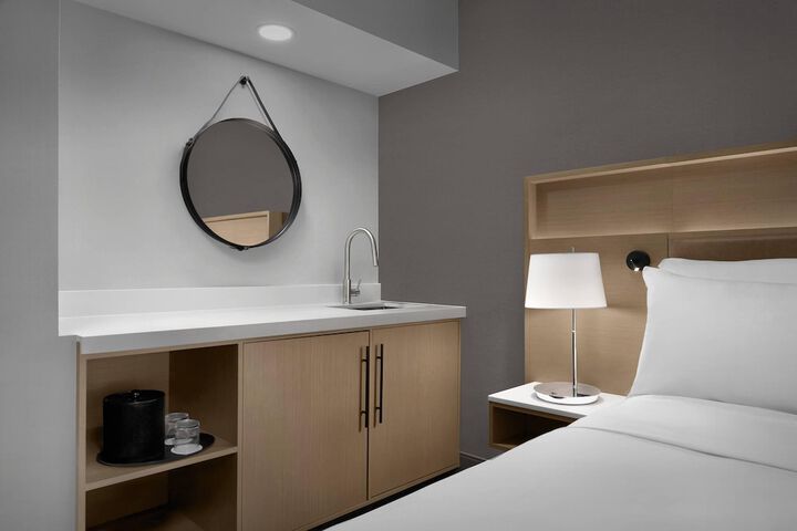 Room 37 of 47
