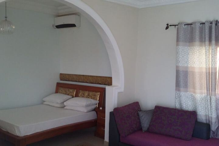 Room 6 of 7