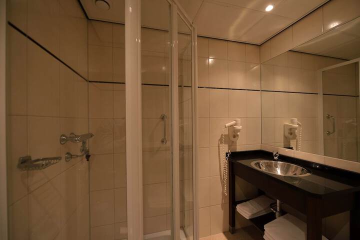 Clean Restrooms