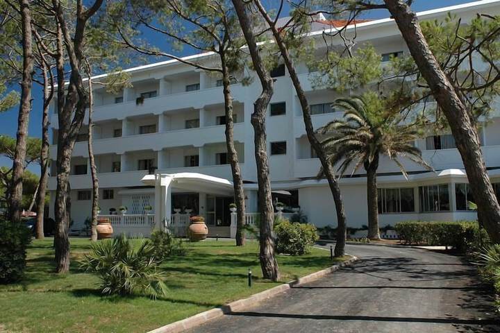 Hotel 56 of 57