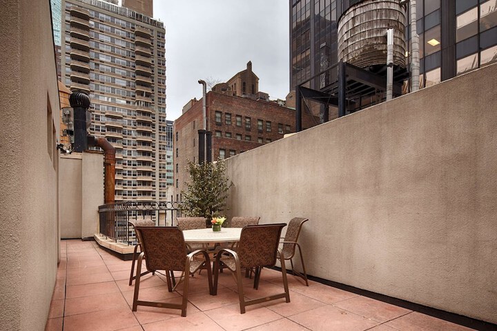 Best Western Plus Hospitality House New York | Bookonline.com