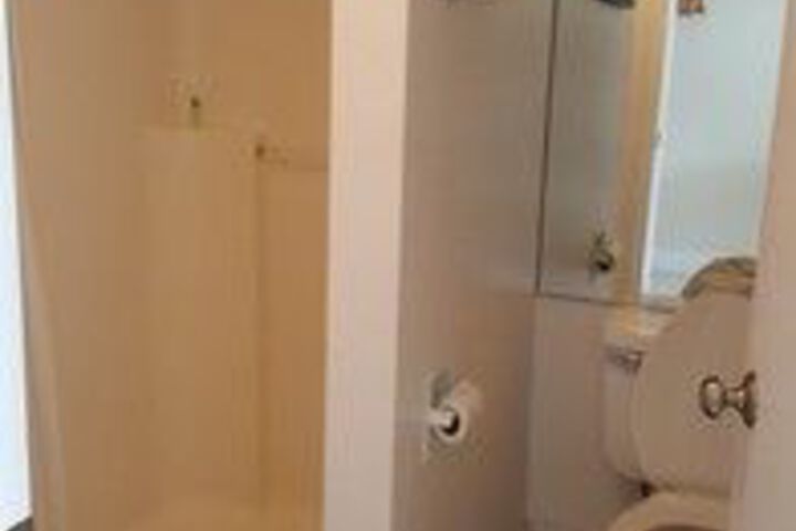 Room 6 of 45