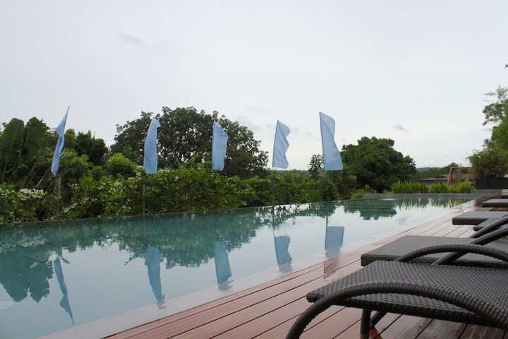 Pool 87 of 159