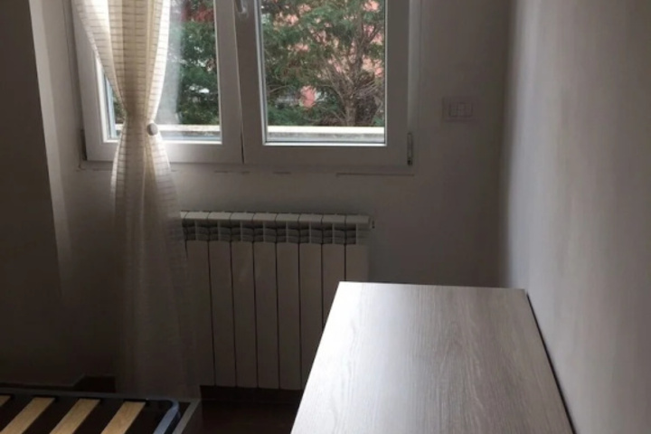 Room 12 of 21