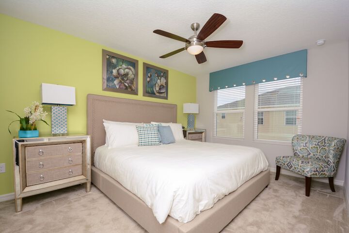 Room 2 of 27