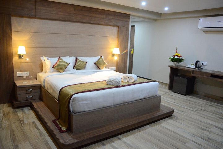 Room 3 of 11