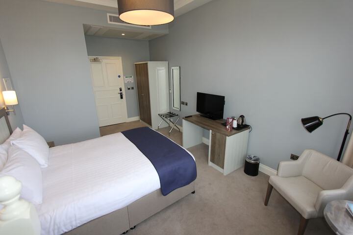 Room 11 of 59