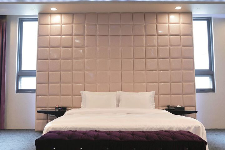 Room 6 of 41