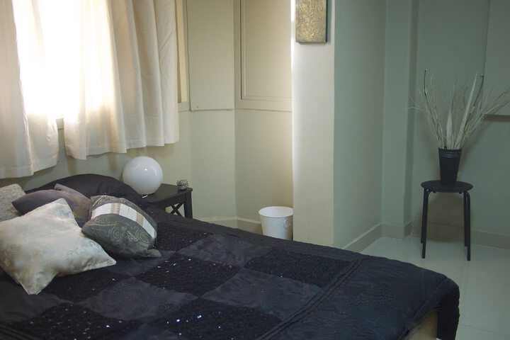 Room 11 of 33