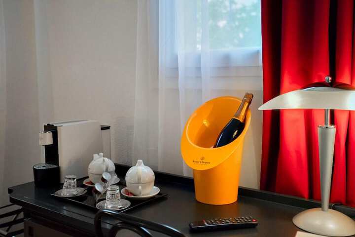 Room amenity