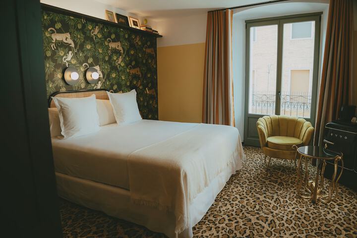 Room 15 of 54