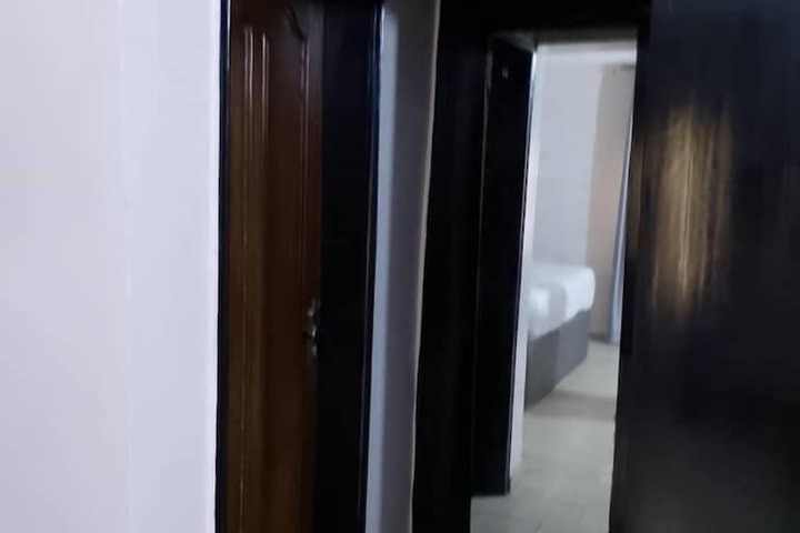 Room 8 of 41