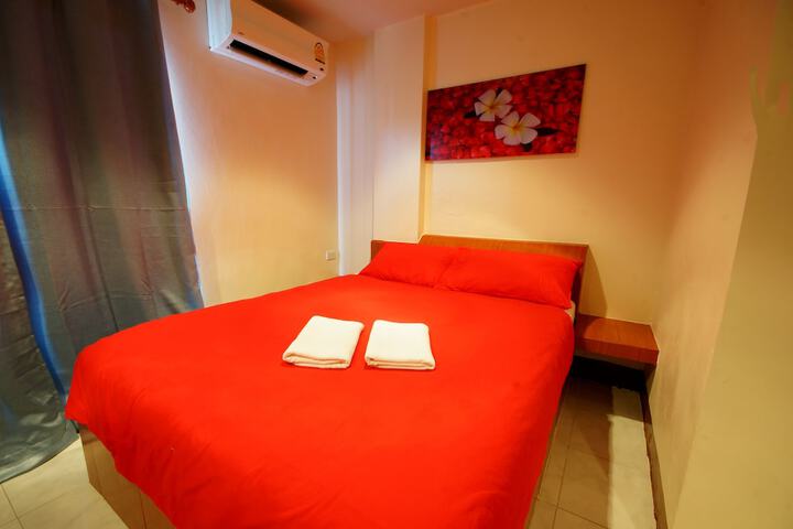 Room 16 of 31
