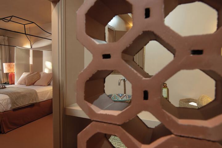 Room 67 of 282