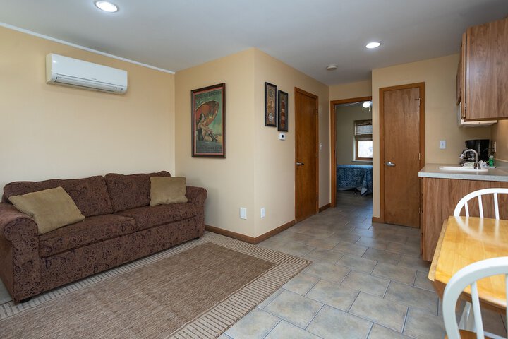 Room 52 of 130