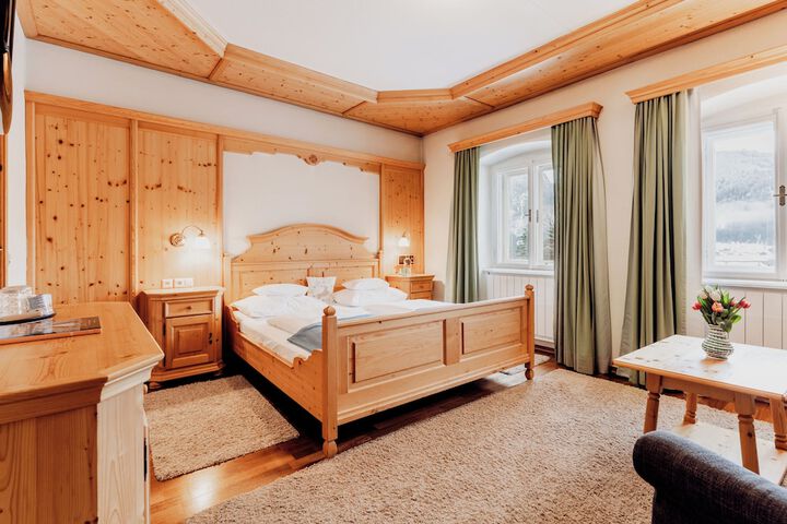 Room 9 of 67
