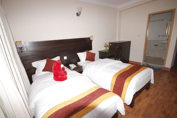 Room 4 of 47