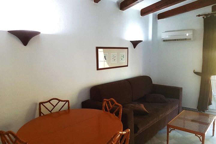Room 18 of 30