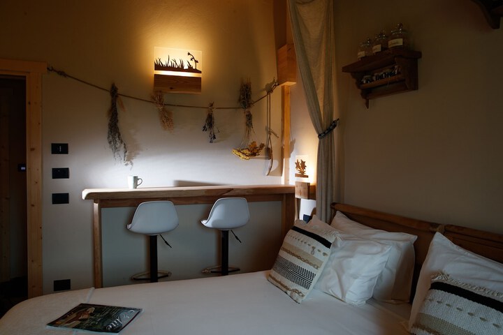 Room 34 of 172