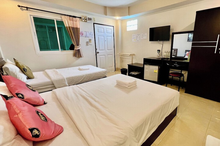 Room 22 of 39