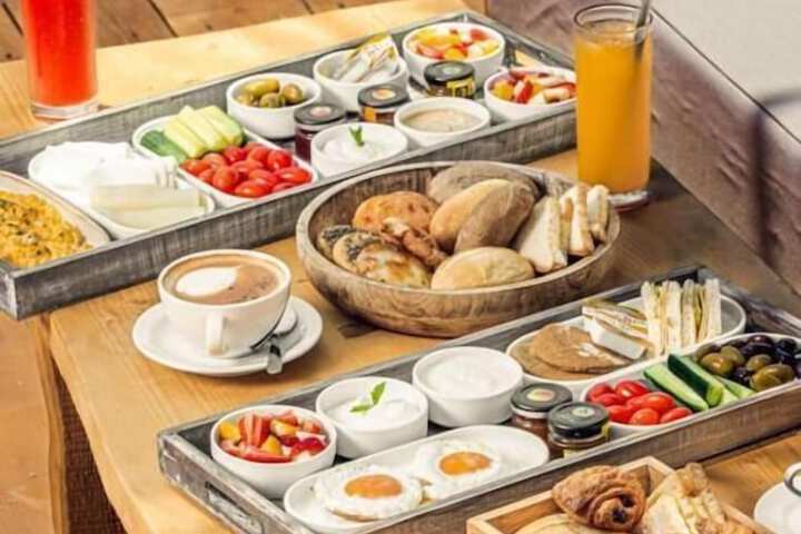 Breakfast/Coffee Service 26 of 29