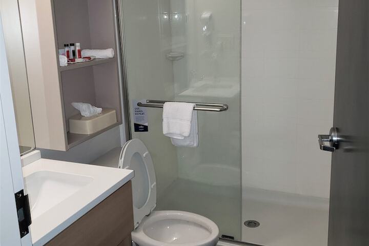 Bathroom shower