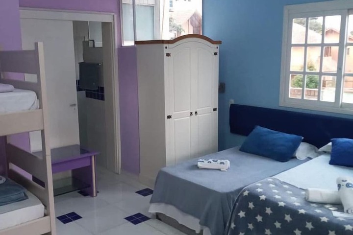 Room 27 of 46