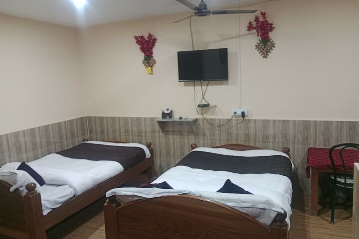 Room 9 of 20