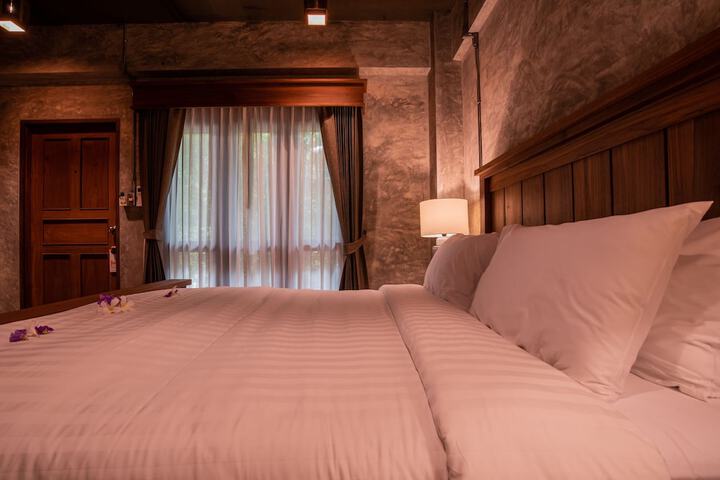 Room 27 of 70
