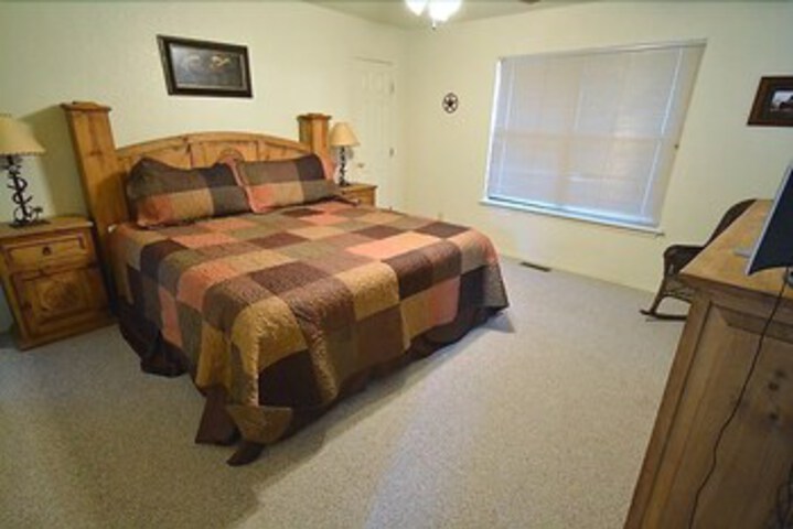 Room 30 of 39