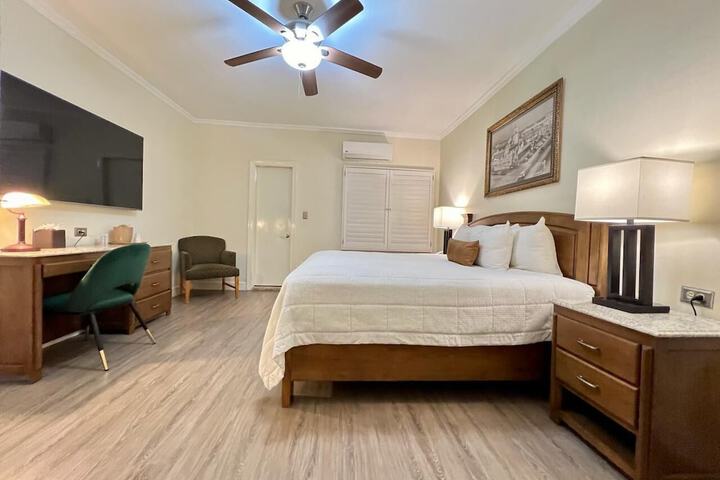 Room 9 of 22