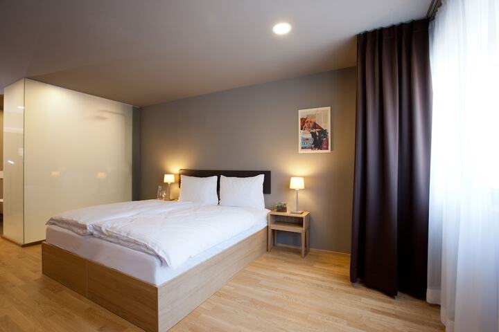 Room 5 of 52