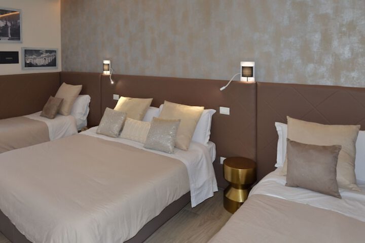 Room 12 of 64