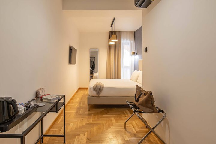 Room 17 of 30