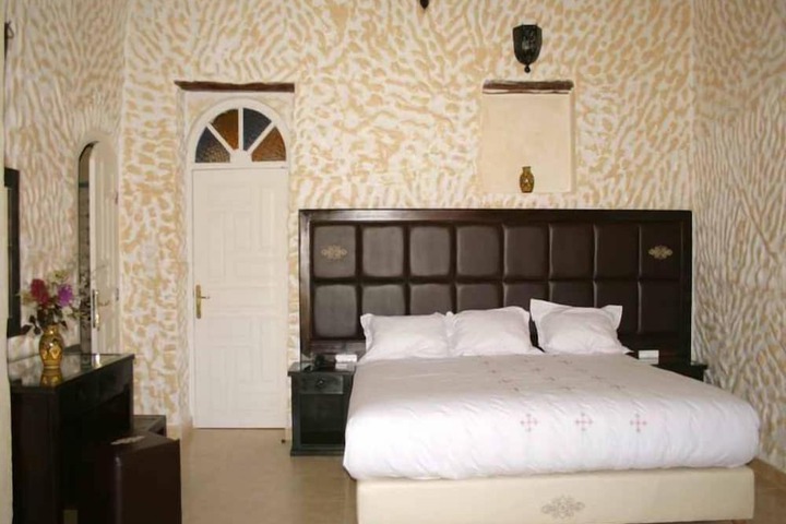 Room 25 of 69