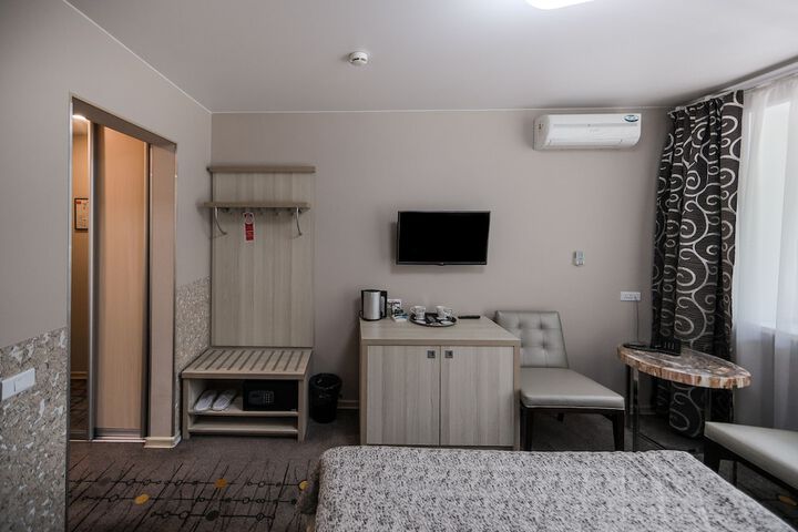 Room 10 of 47