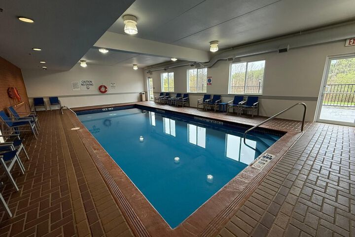 Pools & Facilities