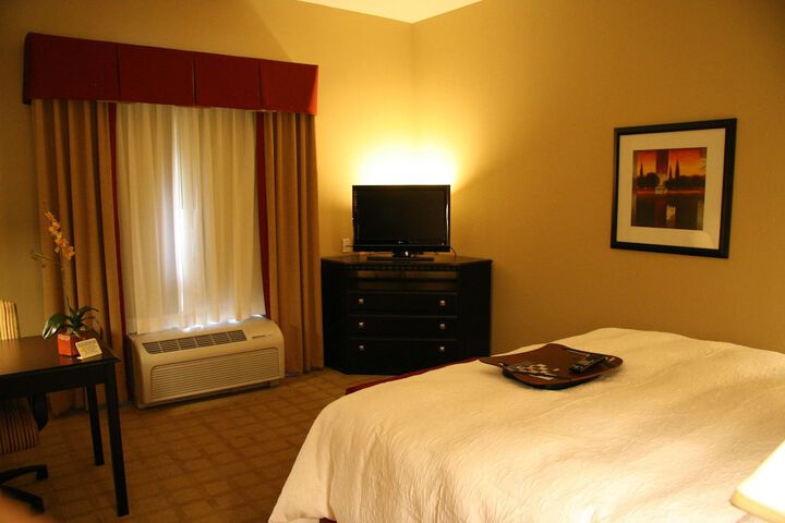 Room 10 of 23