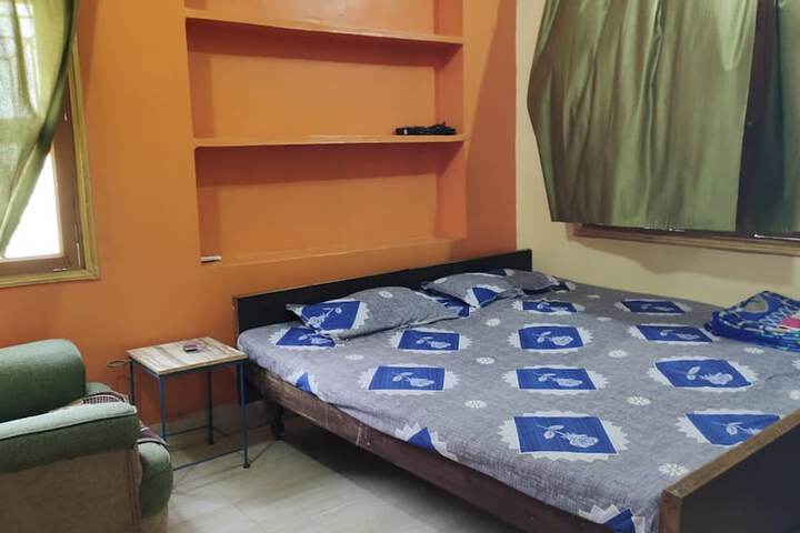 Room 2 of 12